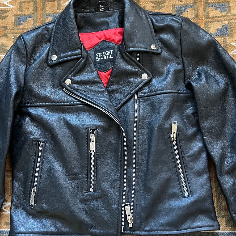 COPY - Women’s new black leather motorcycle jacket xl